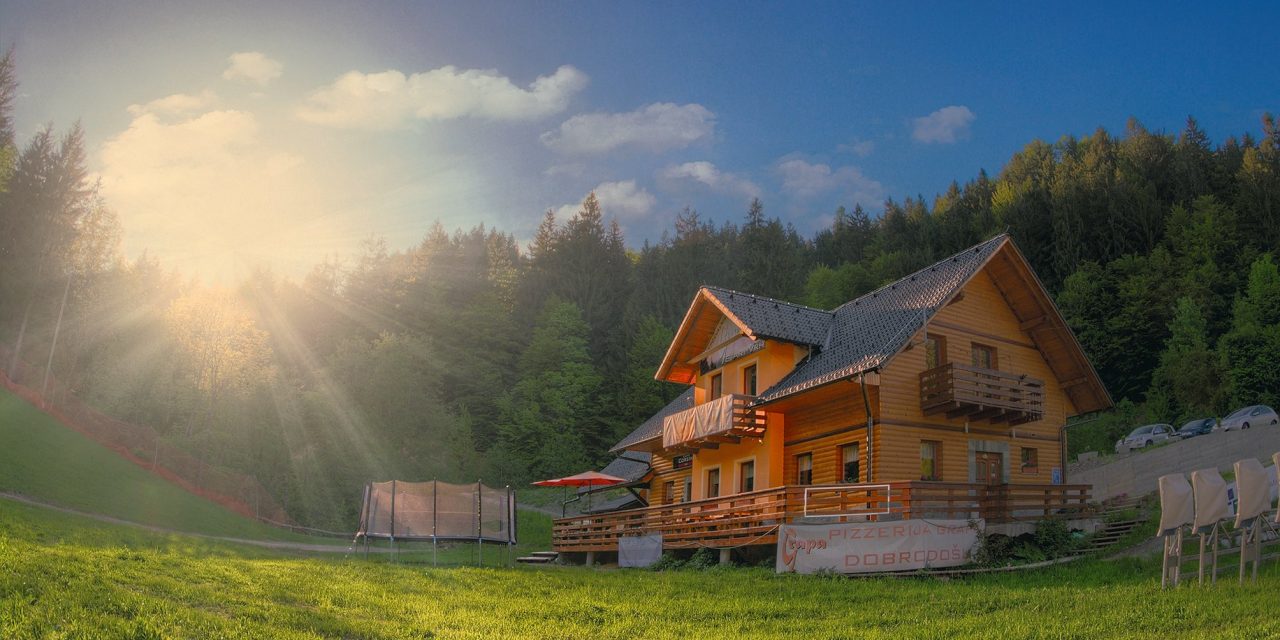 Gostilna in picerija GRAPA – Stari vrh